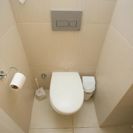 Viras Hotel 3*