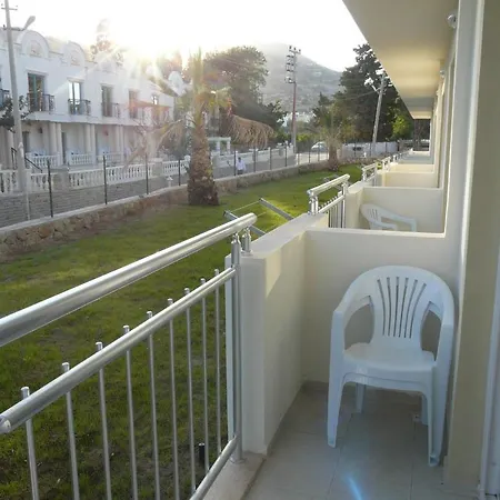 Hotel Viras 3*