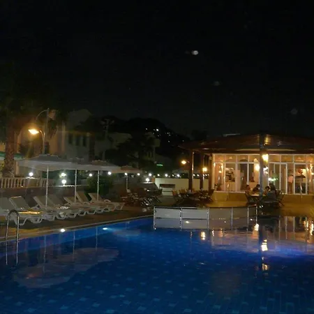 Viras 3* Ortakentyahşi